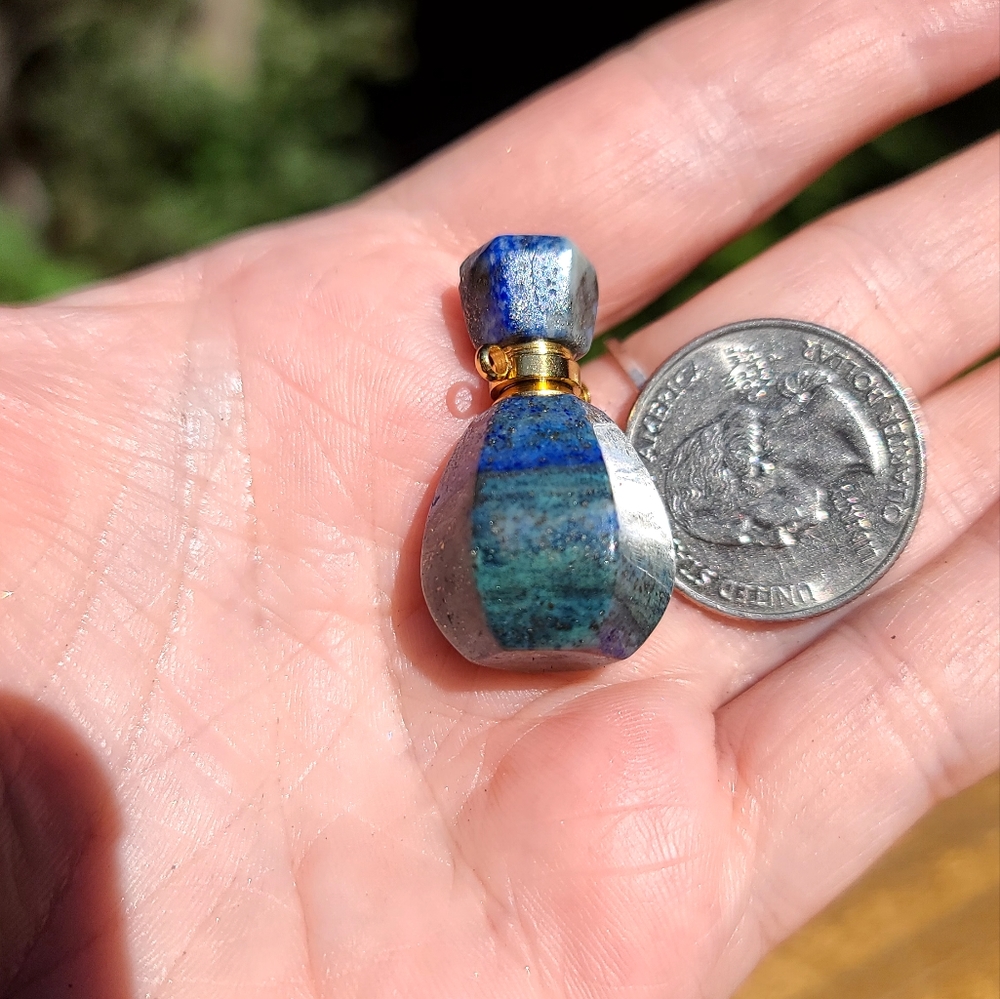 Cobalt blue Lapis crystal bottle pendant - Picture 2 of 4